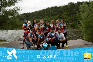 Skupinové foto účastníků