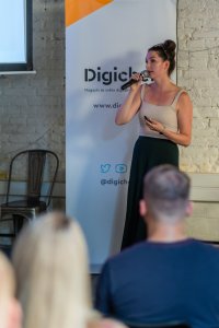 Aneta Hejnová - oředbášející