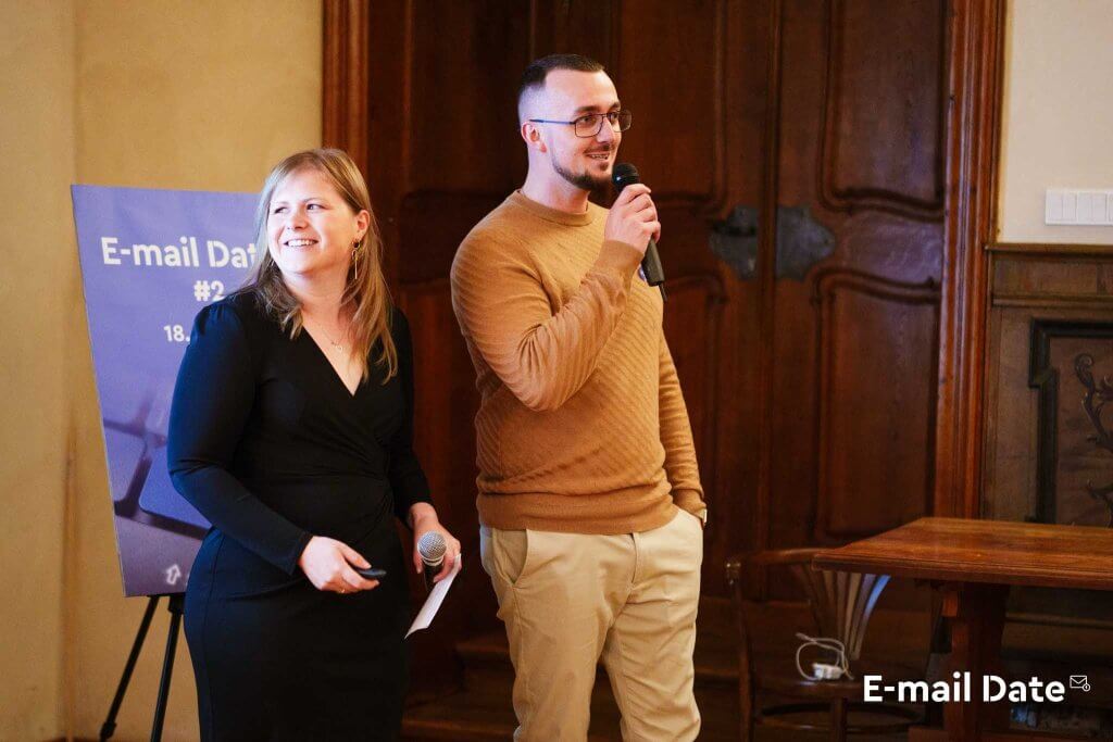 Foto řečníků Barbora Pavlíčková a Jakub Kalvoda